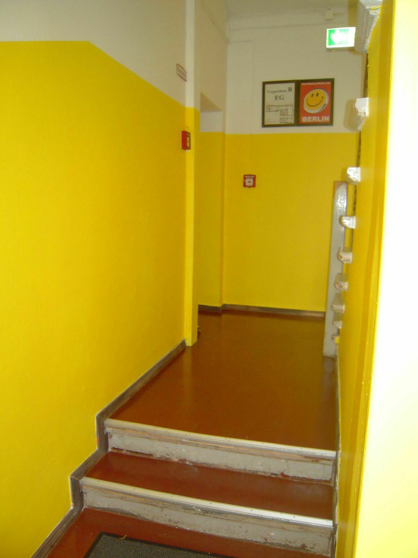 Happy Go Lucky + Hostal Berlín